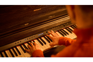 Roland LX700 Series