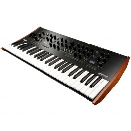 Korg Prologue 8 synthesizer 