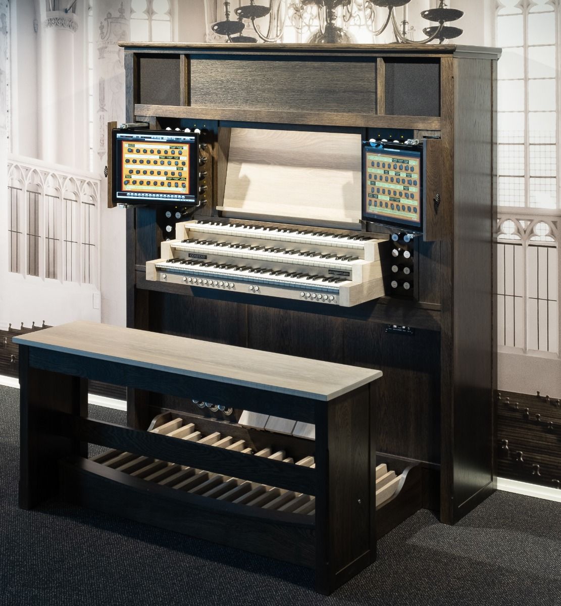 P044613_Content Cambiare 335 - 32T blank eiken orgel_Klassieke orgels