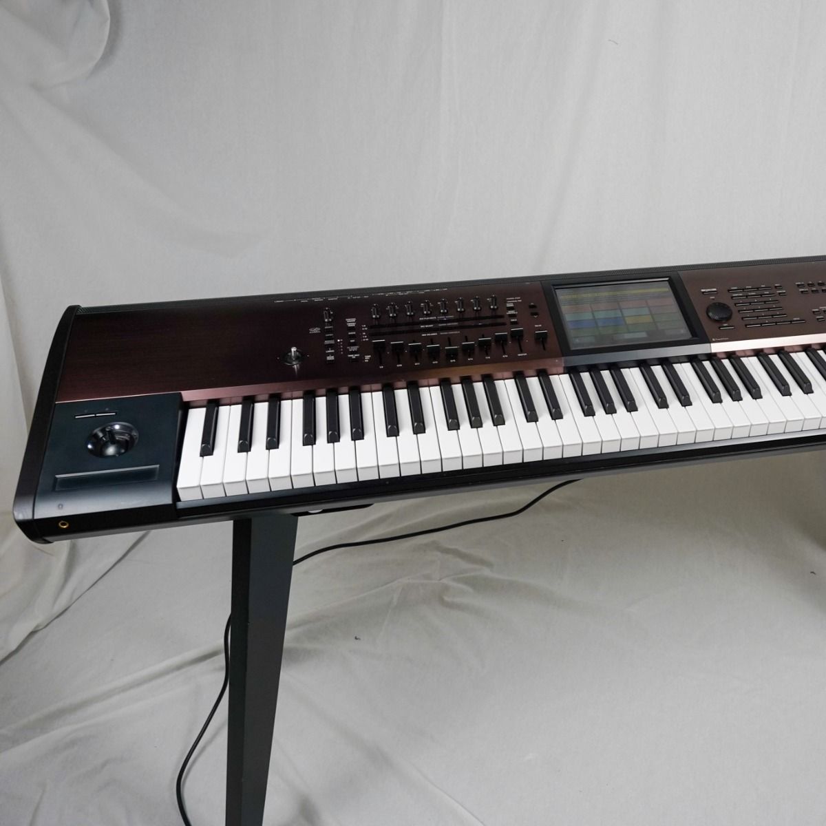 Korg Kronos LS (model 2015) synthesizer 261109-4153 afbeelding