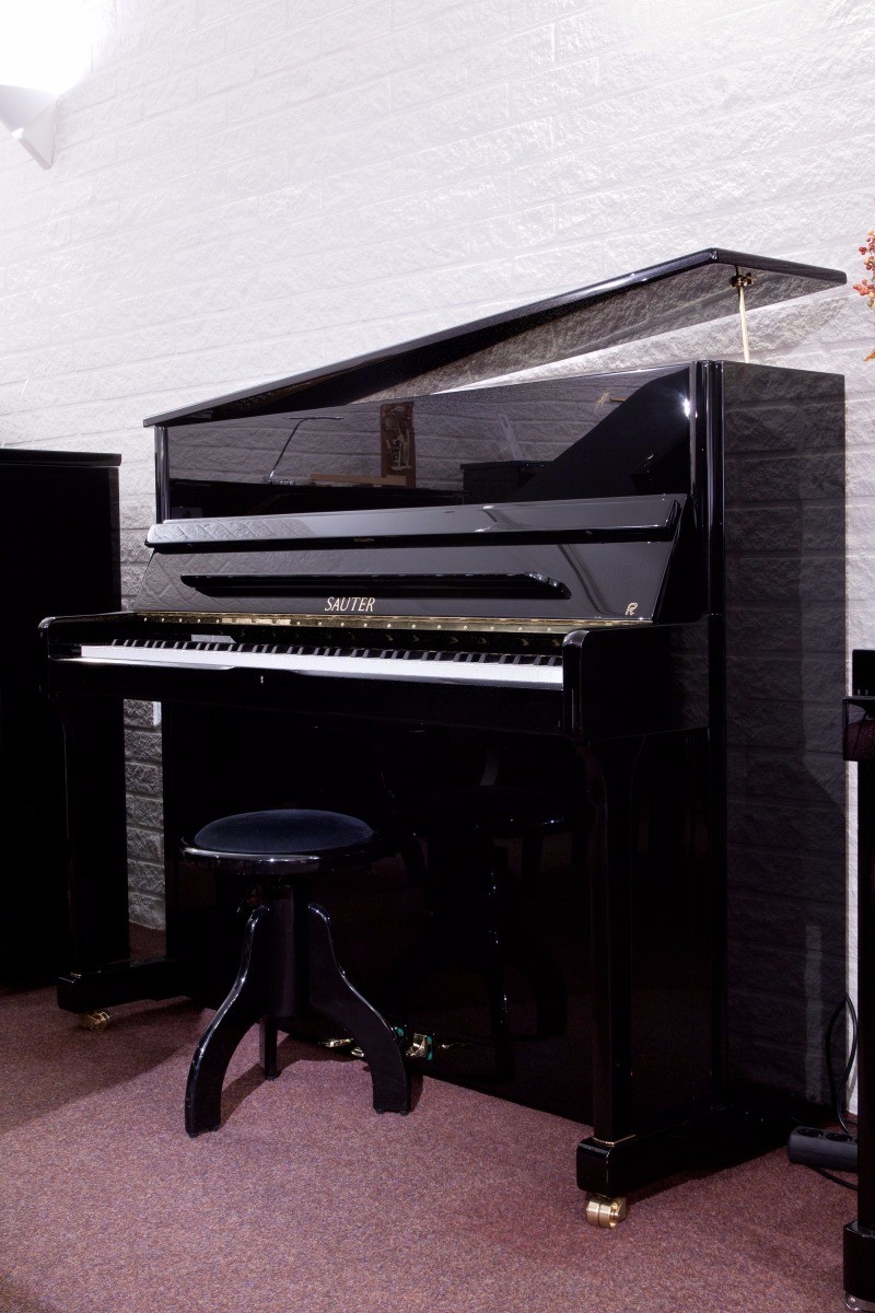 Sauter Ragazza 122 PE messing piano